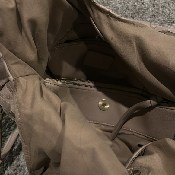 Purse - Picture 2 of 5